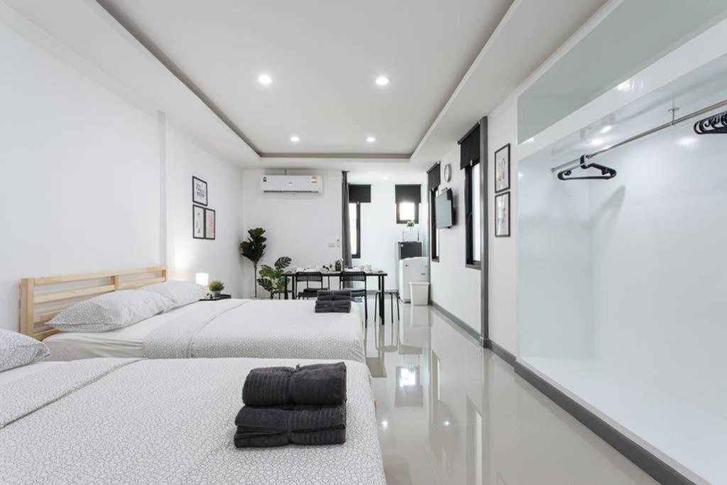شقة P4 Silom Large 2Beds Full Kitchen Wifi 4-6Pax بانكوك المظهر الخارجي الصورة