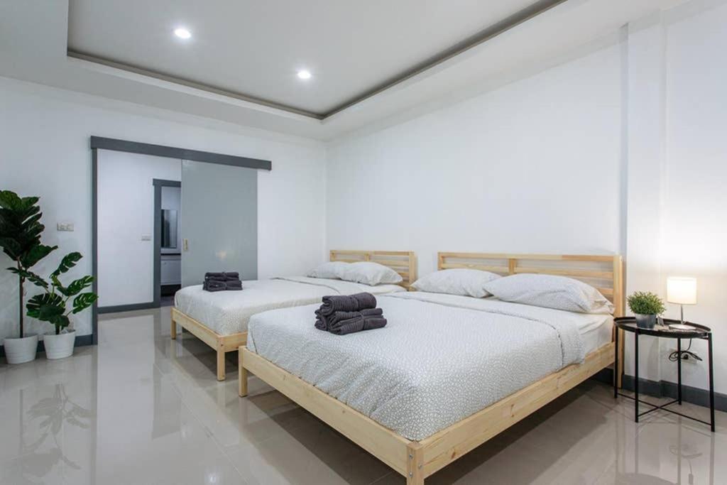 شقة P4 Silom Large 2Beds Full Kitchen Wifi 4-6Pax بانكوك المظهر الخارجي الصورة