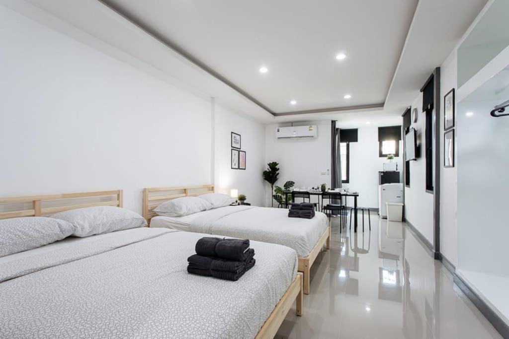 شقة P4 Silom Large 2Beds Full Kitchen Wifi 4-6Pax بانكوك المظهر الخارجي الصورة
